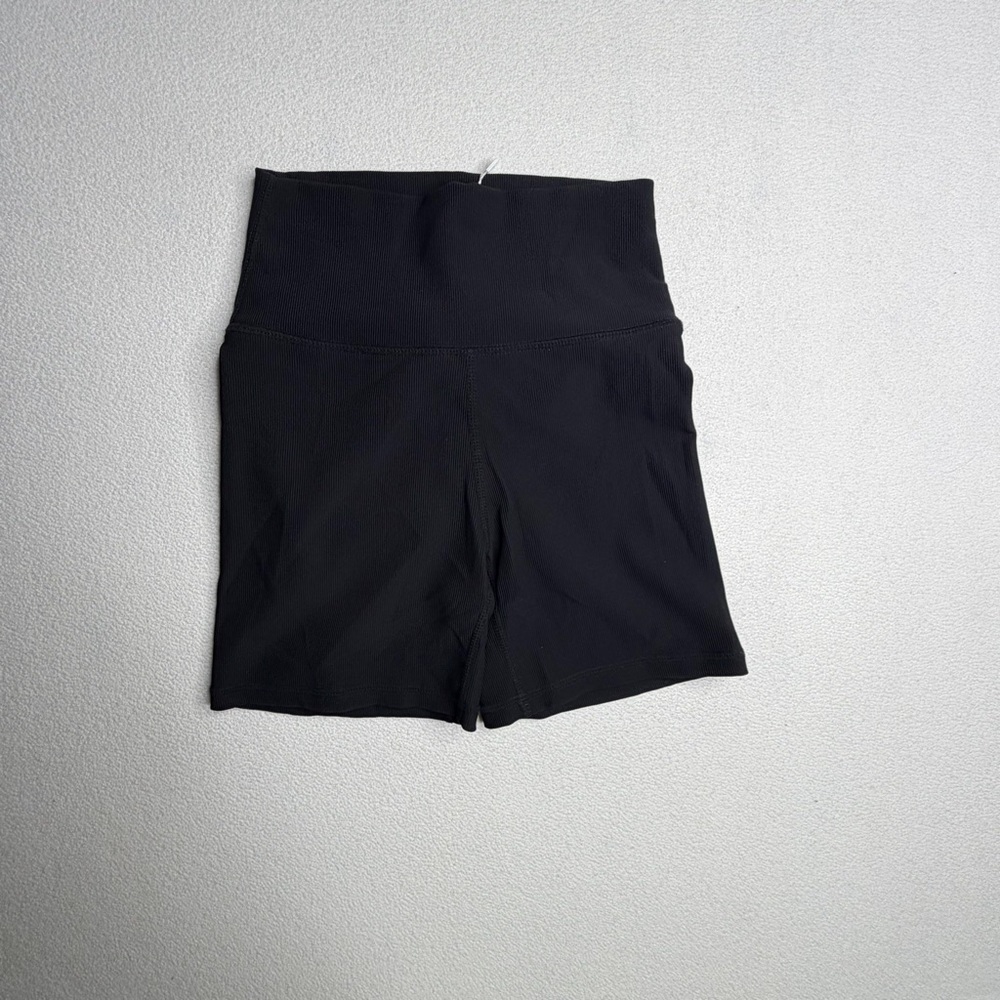 💫NWT•WILO The Label Scrunch Bum Short•Black - Picture 2 of 7